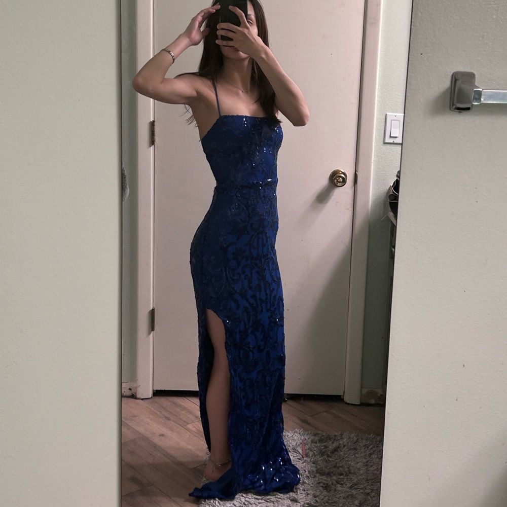 Elegant Blue Sequin Dress